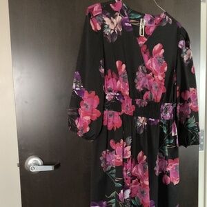 Beautiful purple and black dress in excellent condition